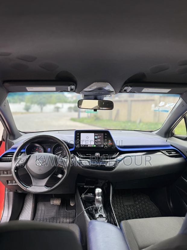 Toyota C-HR 2020 Orange