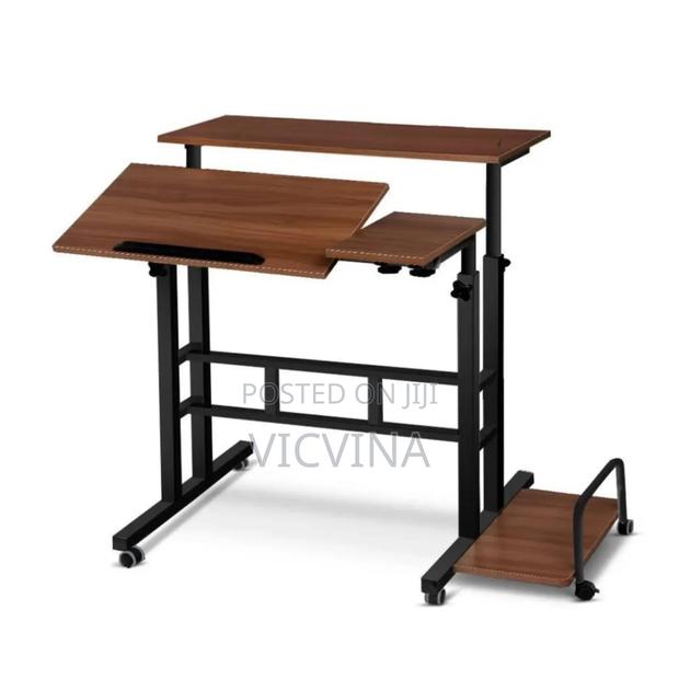 Manual Sit and Stand Height Adjustable Desk photo 3
