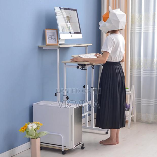 Manual Sit and Stand Height Adjustable Desk photo 6