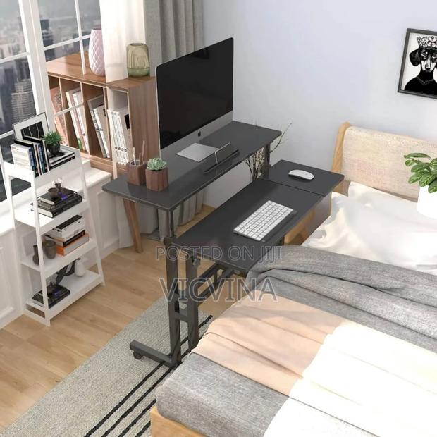 Manual Sit and Stand Height Adjustable Desk photo 7