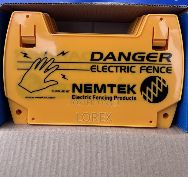 Nemtek Warning Sign · Photo 4