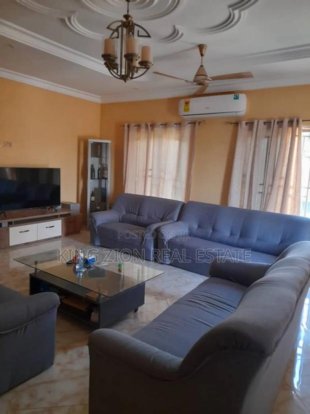 4bdrm House in King Zion Real, Awoshie for sale · Photo 3