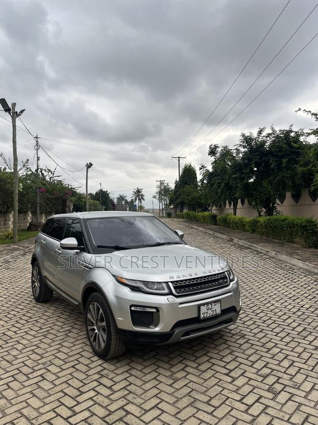 Land Rover Range Rover Evoque HSE 4x4 5-Door 2017 Silver
