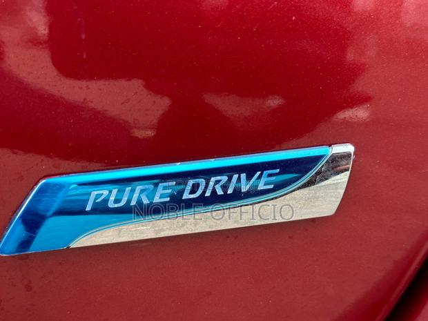 Nissan Sentra 2015 Red