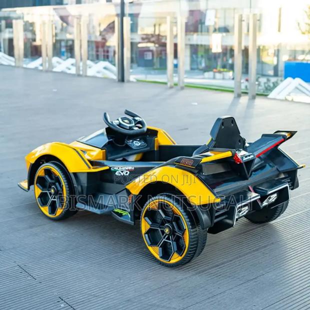 Lamborghini V12 Vision Electric Toy Car photo 3