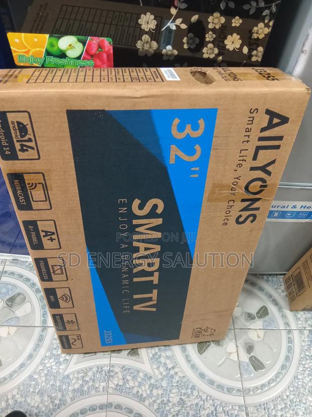 Alluring Cheerful Ailyons Smart 32 · Photo 3