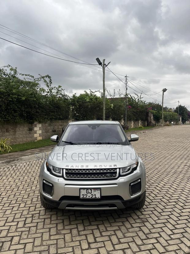 Land Rover Range Rover Evoque HSE 4x4 5-Door 2017 Silver