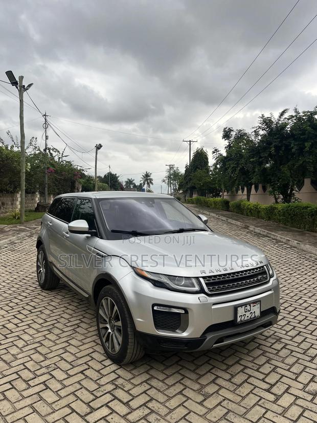 Land Rover Range Rover Evoque HSE 4x4 5-Door 2017 Silver