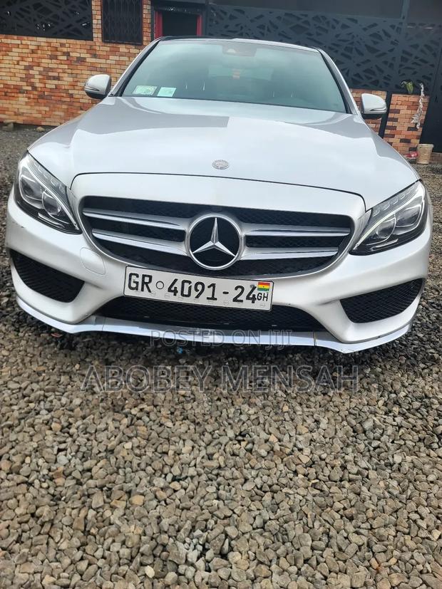 Mercedes-Benz C300 Luxury Sedan RWD (2.0L 4cyl 7A) 2016 Silver