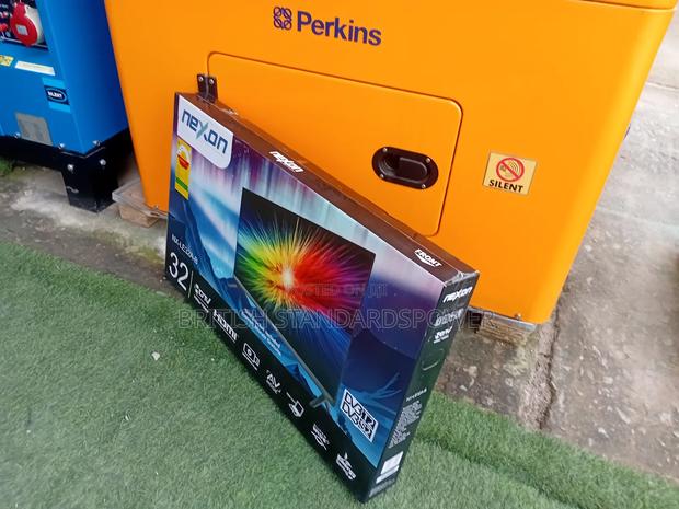 High Definition 32" Led Tv · Photo 3