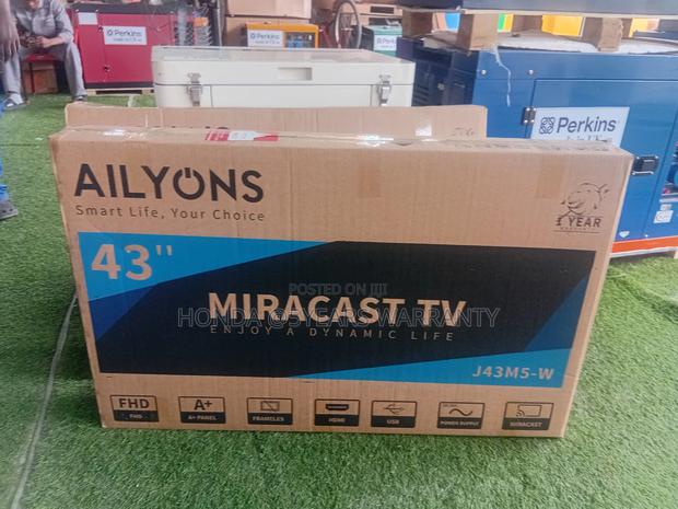 Real Lives 43inches Ailyons Miracast Television 43inches Tv · Photo 4