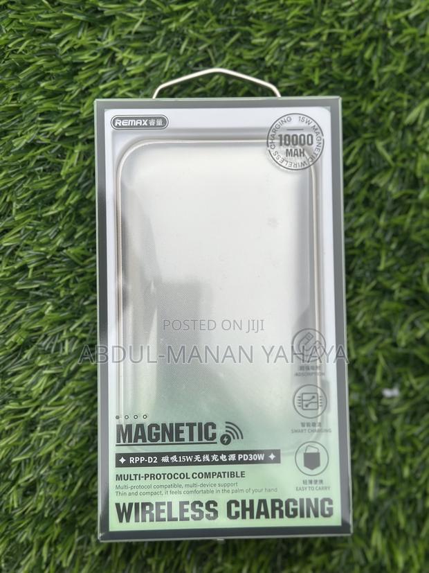 Magnetic Power Bank