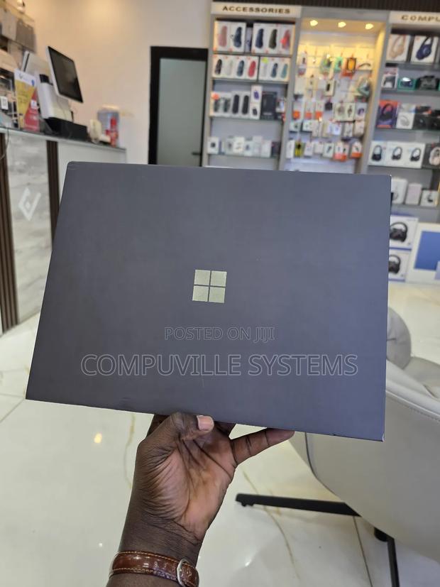 New Microsoft Surface Laptop 7 32GB Qualcomm Snapdragon X Elite SSD 1T · Photo 1