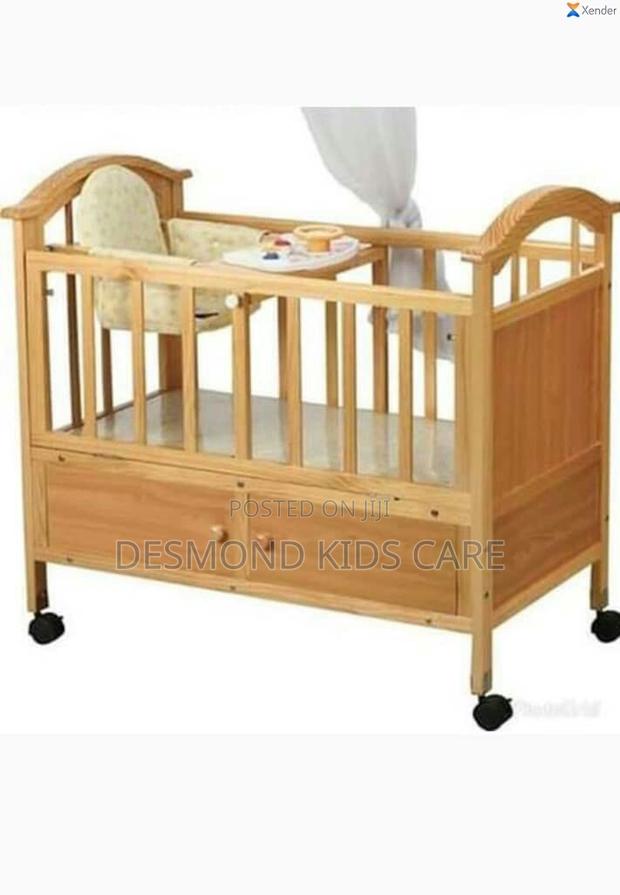 Baby’S Wooden Cot With Drawer · Photo 2