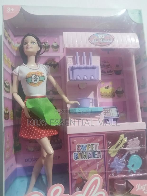 Kitchen Set With Barbie Doll · Photo 4