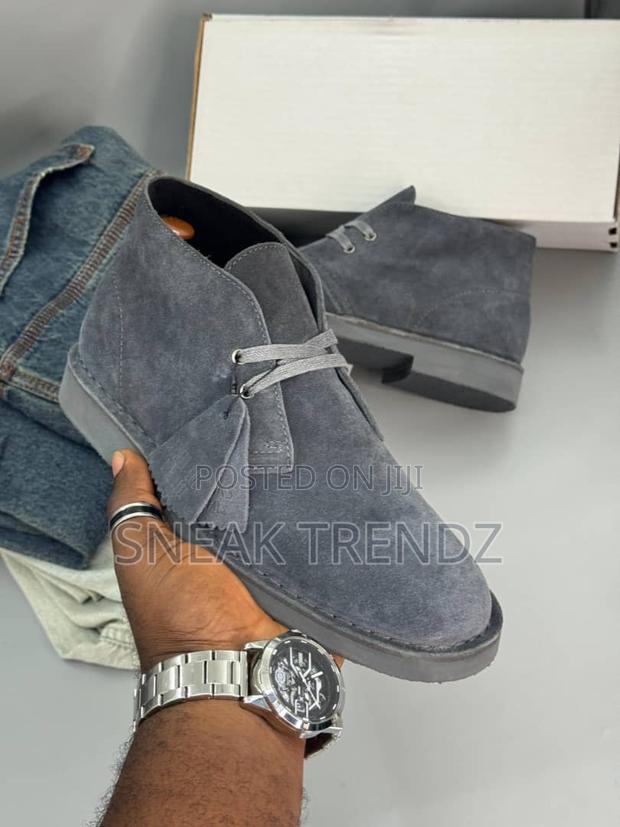 Clarks Desert Shoe Gray · Photo 3