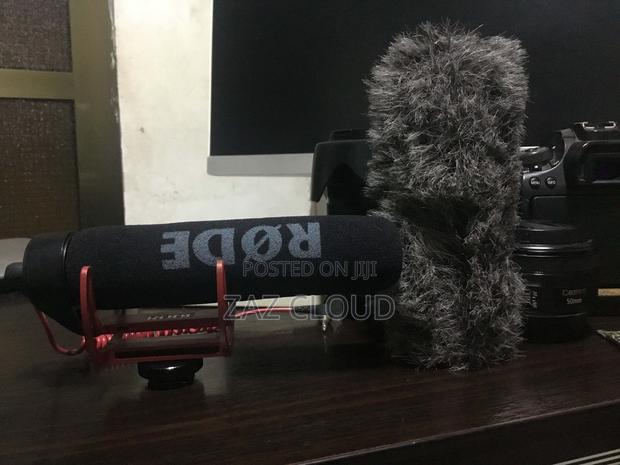 Canon 90d Creator Bundle – 18–135mm, 50mm Lens, Rode Mic photo 5