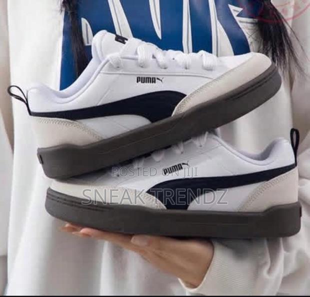 Puma Og Trainers Black White · Photo 4