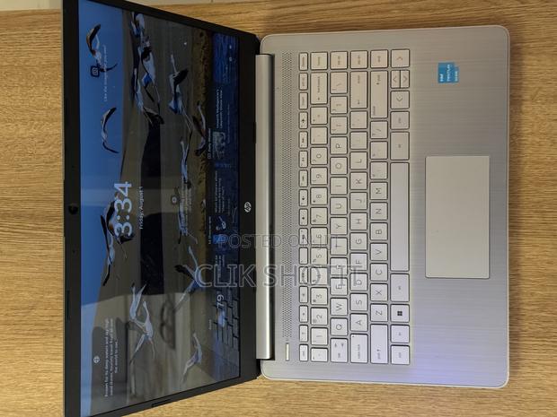 Laptop HP 14S 8GB Intel HDD 256GB