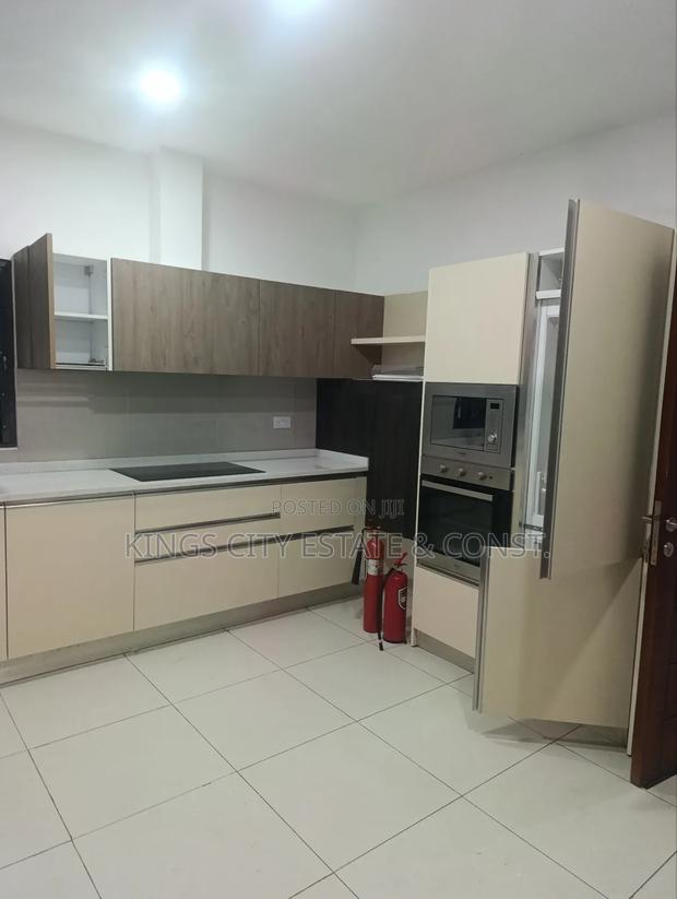 4bdrm House in Kings City Estate, Airport Residential Area for rent photo 9