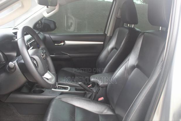 Toyota Hilux Revo Smart Cab Deisel 2.8 AWD 2016 Silver photo 7