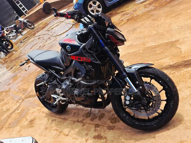 Yamaha Majesty 2018 Black · Photo 2