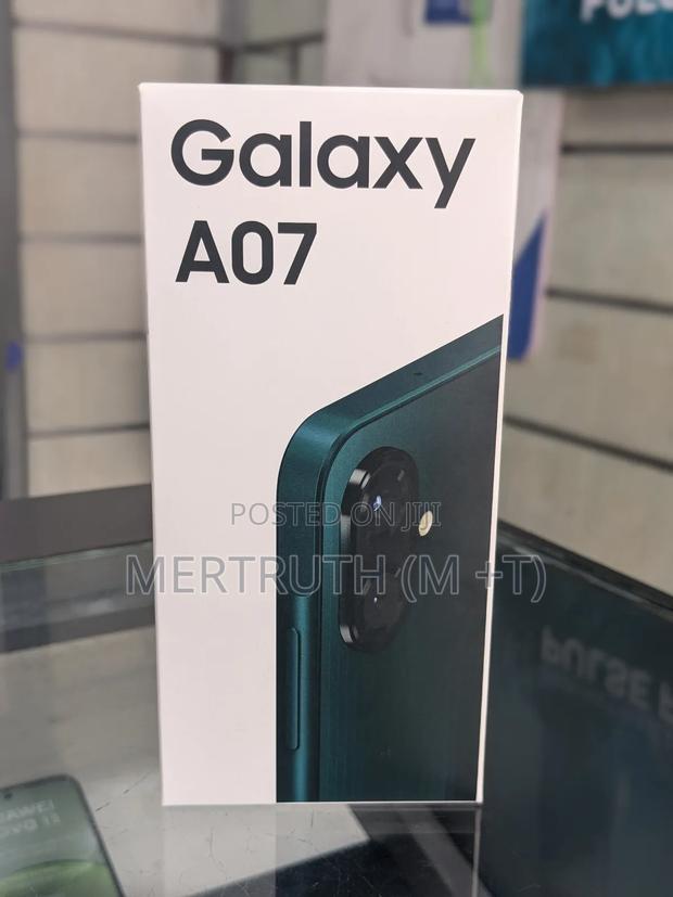 New Samsung Galaxy A07 4G 64 GB Purple photo 2