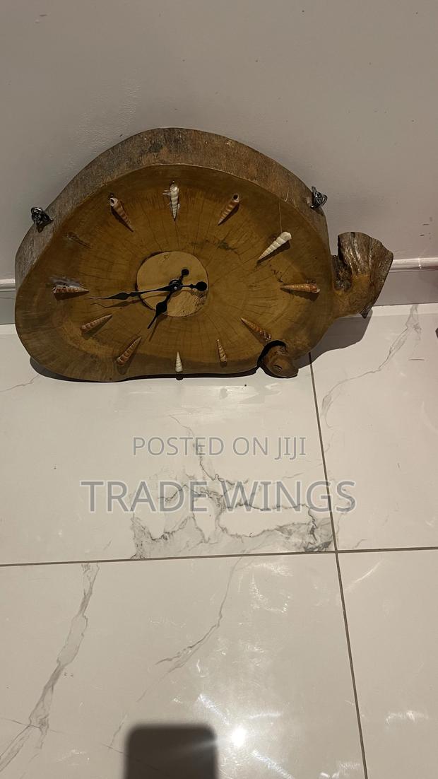 Classic Wooden Decorative Clock photo 5