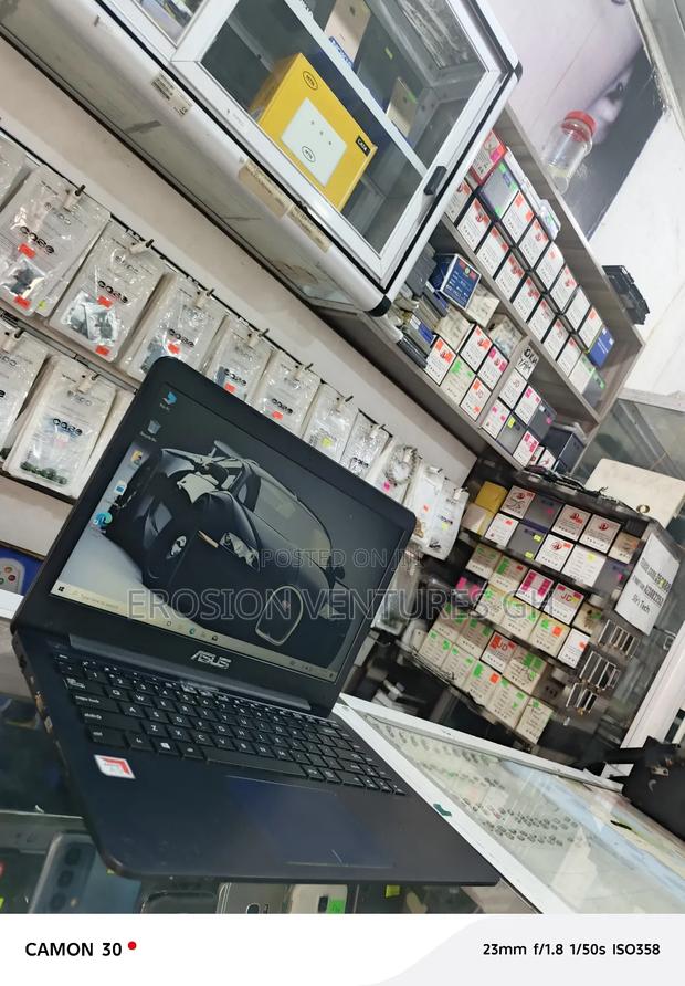 Laptop Asus 8GB AMD A8 SSD 128GB photo 4