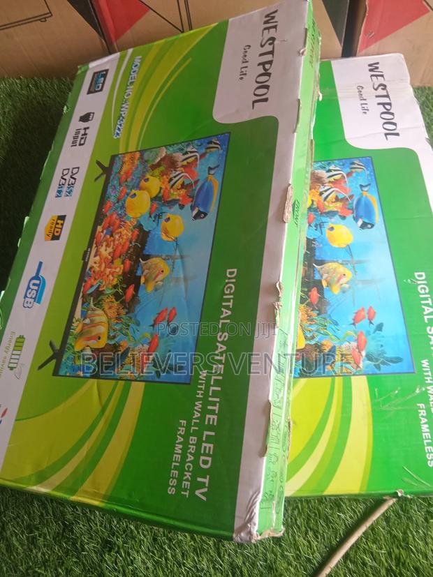 Super Graphic Display Westpool Digital Satellite Tv Set 32 Inches · Photo 2