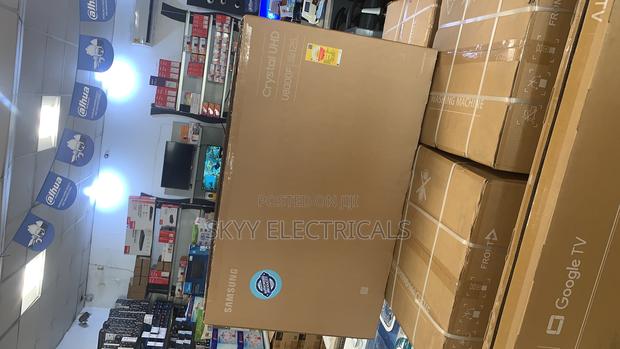 Samsung 50”Crystal Uhd 4k Smart Series 8 Tv · Photo 4