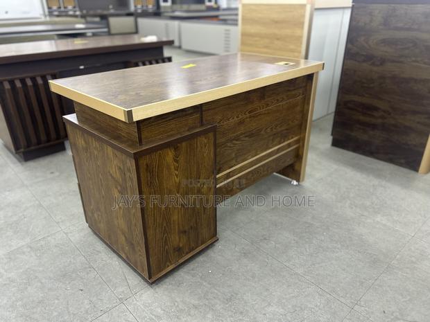 Office Table/Desk photo 2