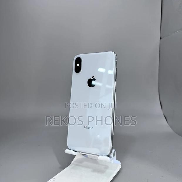 New Apple iPhone X 64 GB White