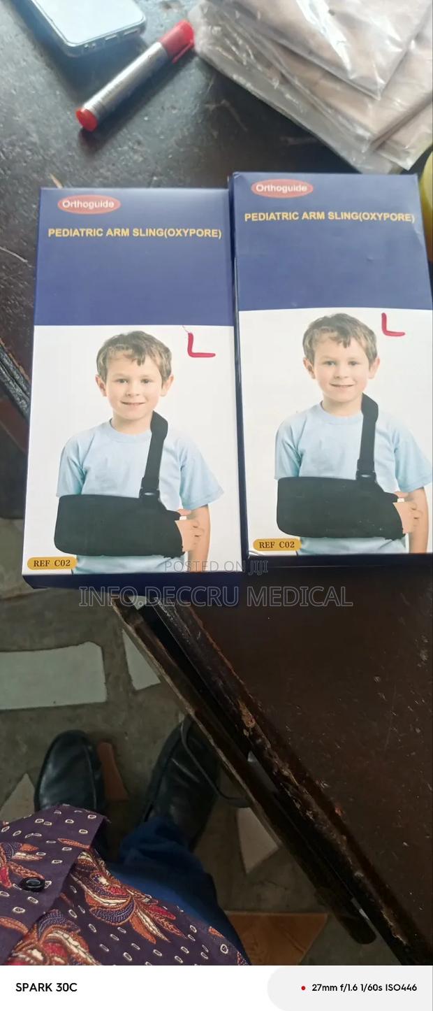 Arm Sling All Sizes · Photo 3