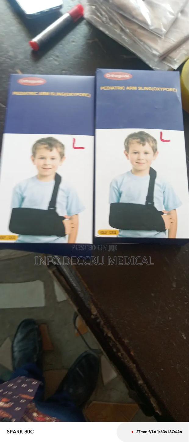 Arm Sling All Sizes · Photo 4