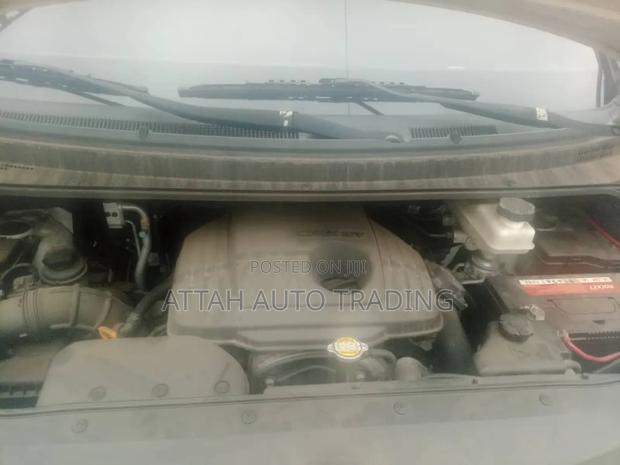 Hyundai Starex 2015 White photo 3