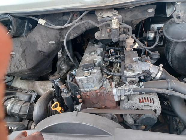 Volkswagen LT 2000 Beige