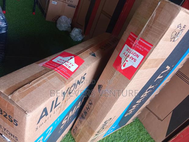 Plexplay Ailyons 32inches · Photo 1