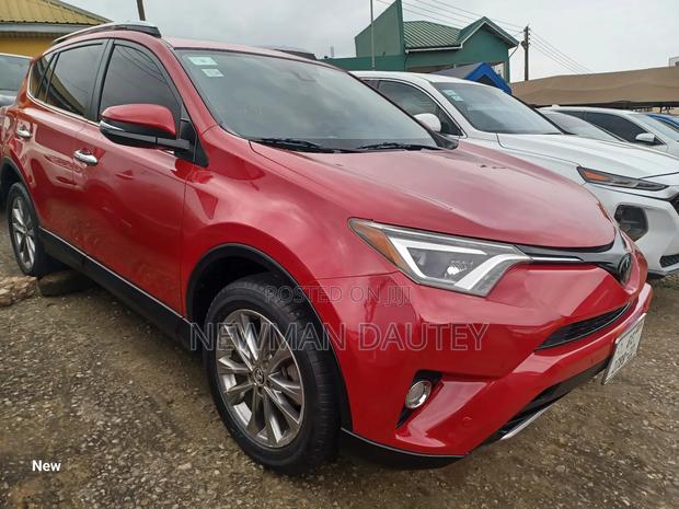 Toyota RAV4 2018 Red