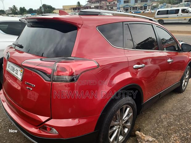 Toyota RAV4 2018 Red