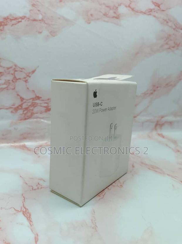 Original 20w Usb-C Power Adapter photo 2