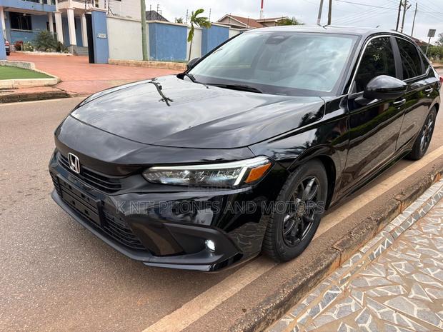 Honda Civic Touring CVT 2023 Black photo 3