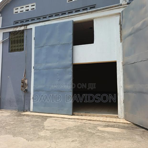 Warehouse At Spintex · Photo 2