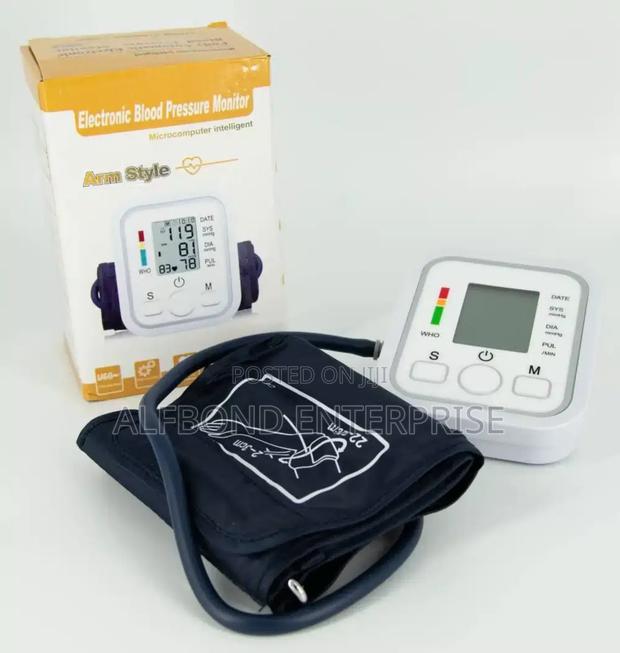 Fully Automatic Arm Style Electronic Blood Pressure Monitor photo 2