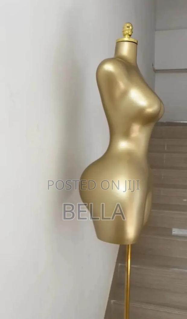 Golden BBL Mannequin