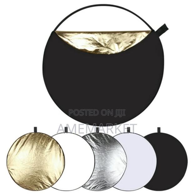 Portable 5-in-1 Collapsible Light Reflector for Photography Studio · Photo 2