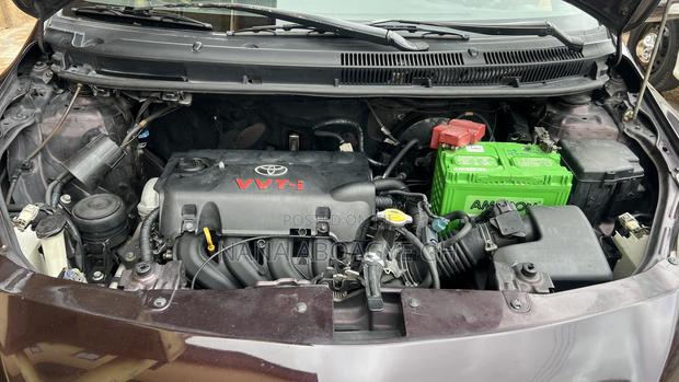 Toyota Belta 2011 Brown