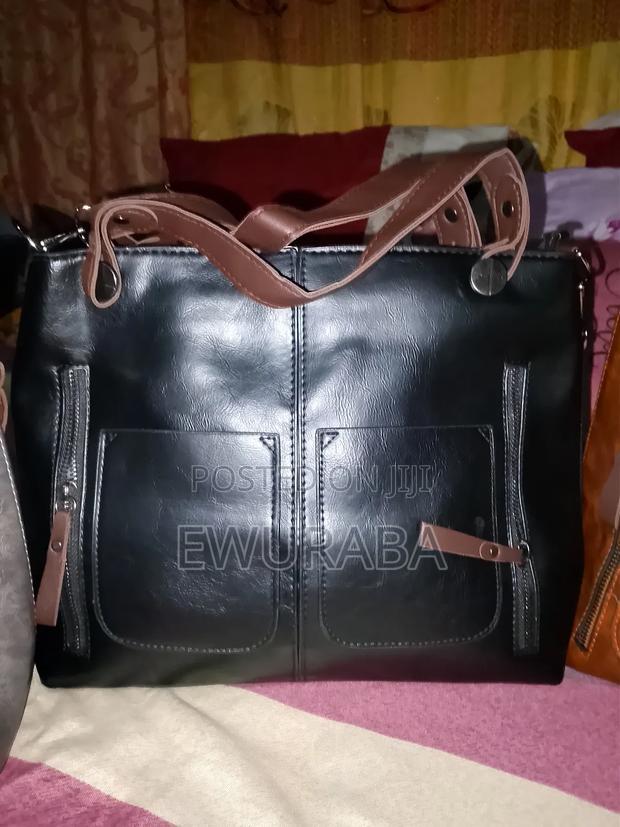 Highly Trending Ladies Handbag photo 4