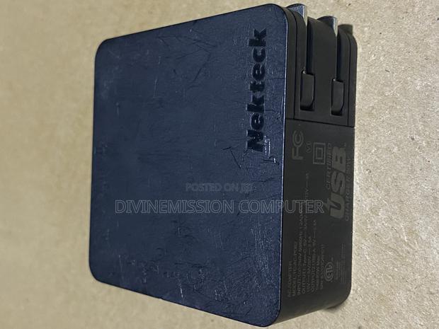 Nekteck 50w Type C 12w Usb Laptop Phone Charger 5v to 20v Quality photo 7