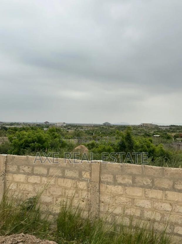 Estate Plots // Zero Issues at Prampram Beach Lane · Photo 4